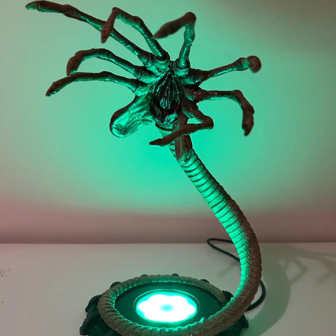 Alien Facehugger Lamp Nachtlam - Lighting Decor Items recensie en prijs